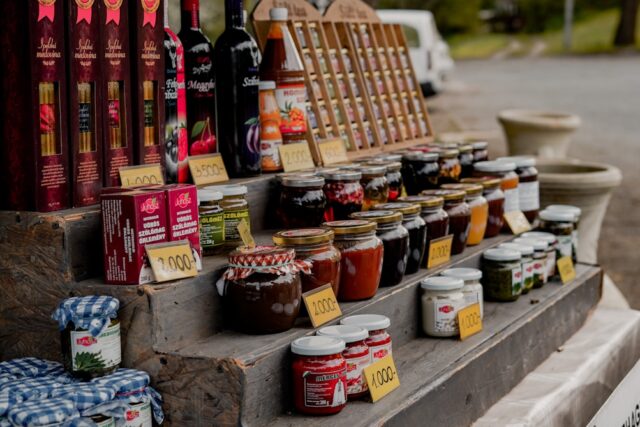 Lokalne produkty sezonowe: Jak wybierać?